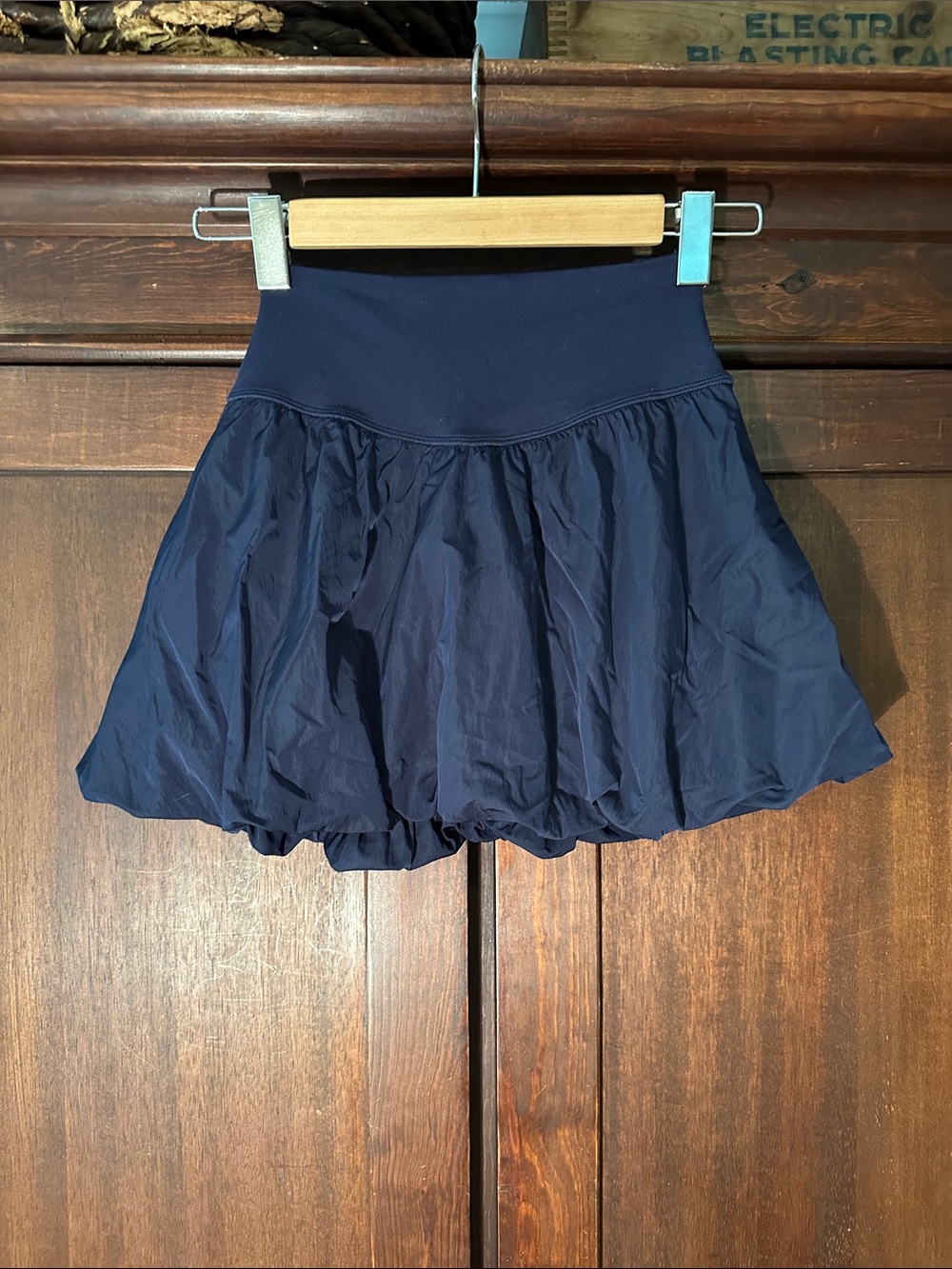 Aerie OFFLINE women’s brand new bubble skort • American Eagle’s newest release